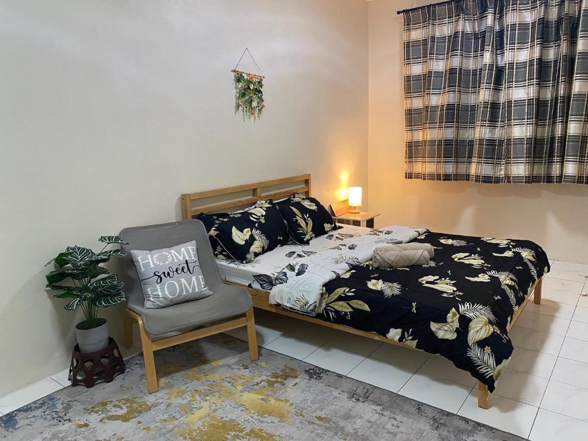 Tanjung Hijau - Bukit Beruntung - 2ndfloor - 4 Bedrooms *